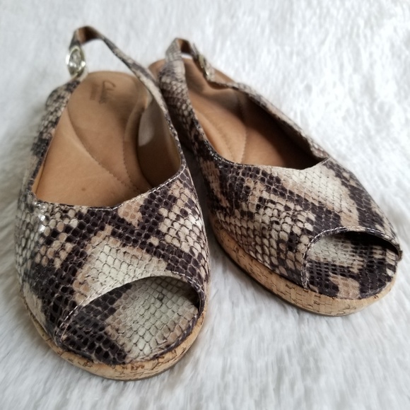 CLARKS | Snake Skin Pattern Wedge Sling Back - Picture 2 of 5